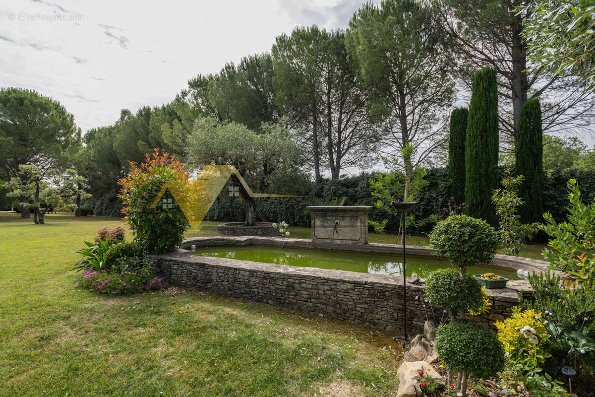 Maison à VAISON-LA-ROMAINE