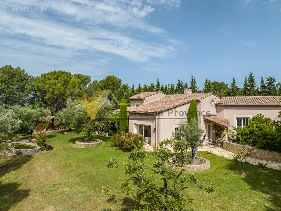 Maison à VAISON-LA-ROMAINE