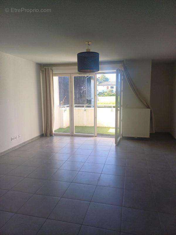 Appartement à POMPIGNAC