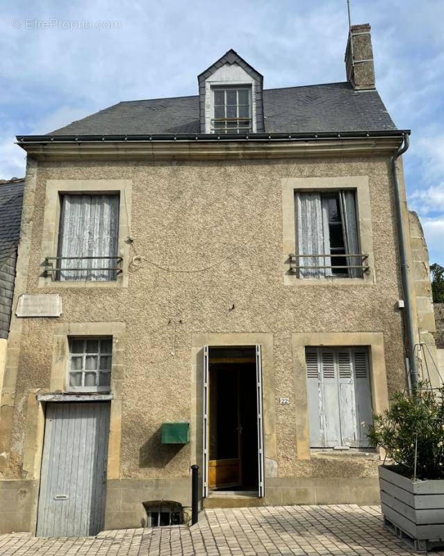 Maison à SAINT-CHRISTOPHE-SUR-LE-NAIS