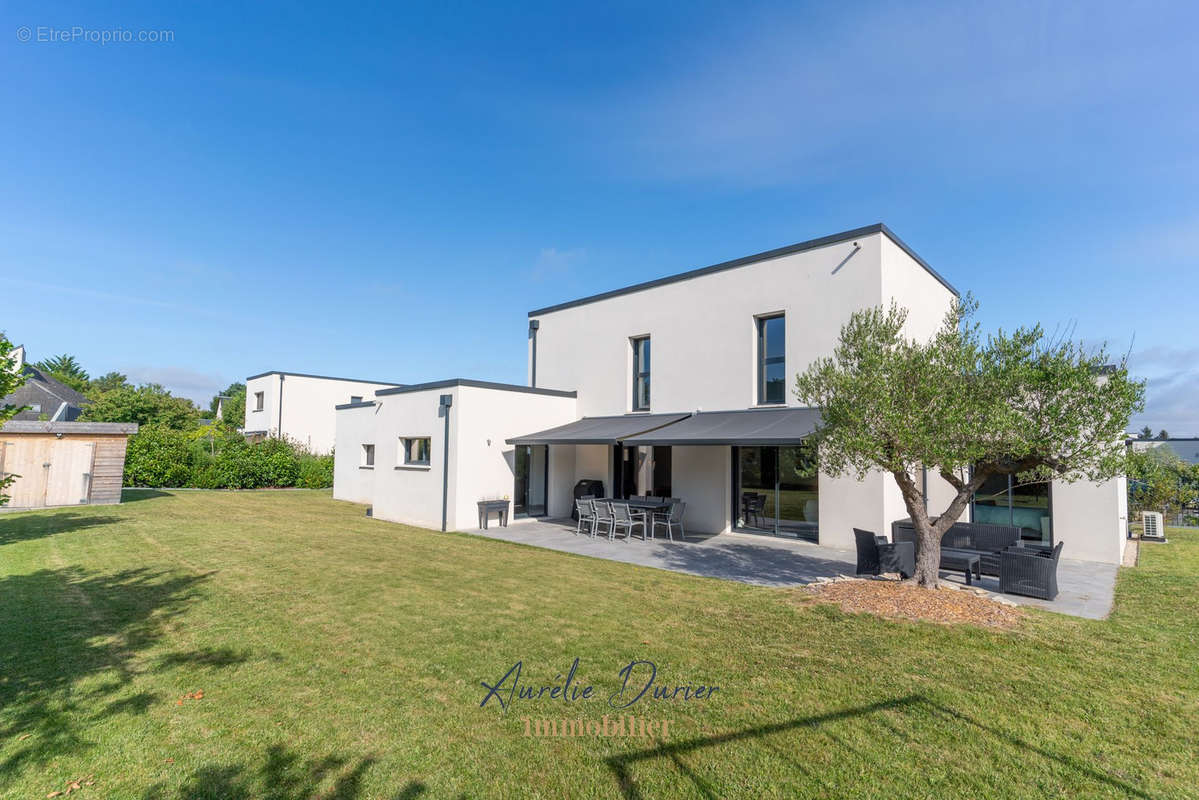 Maison à SAINT-CYR-SUR-LOIRE