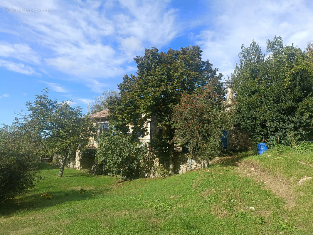 Autre à BEAUFORT-SUR-GERVANNE