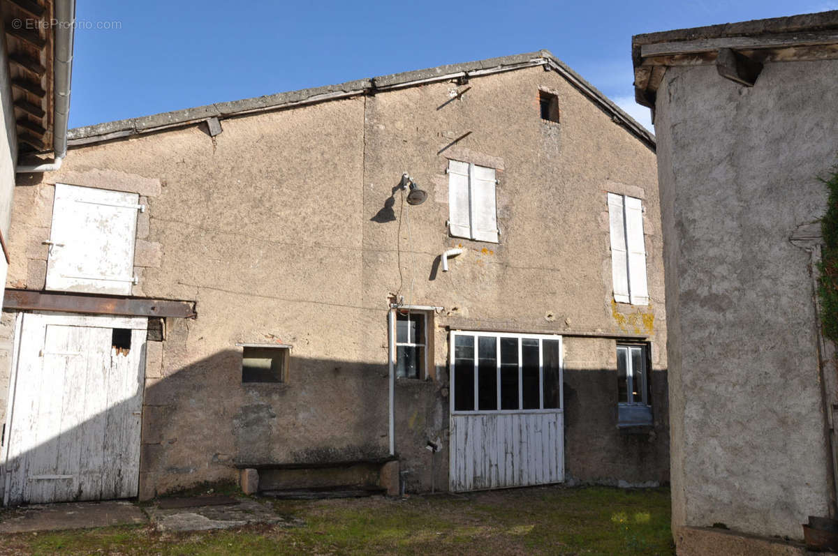 Maison à ANDELAROCHE