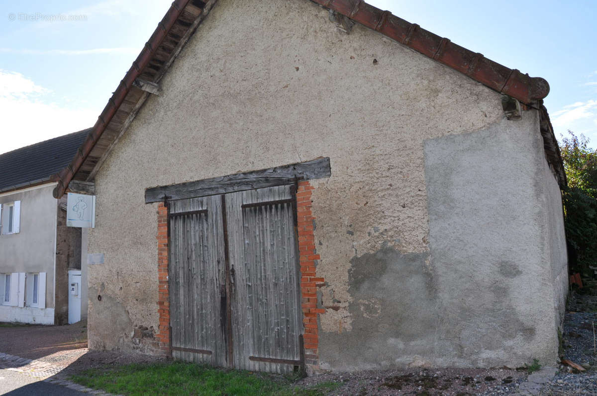 Maison à ANDELAROCHE