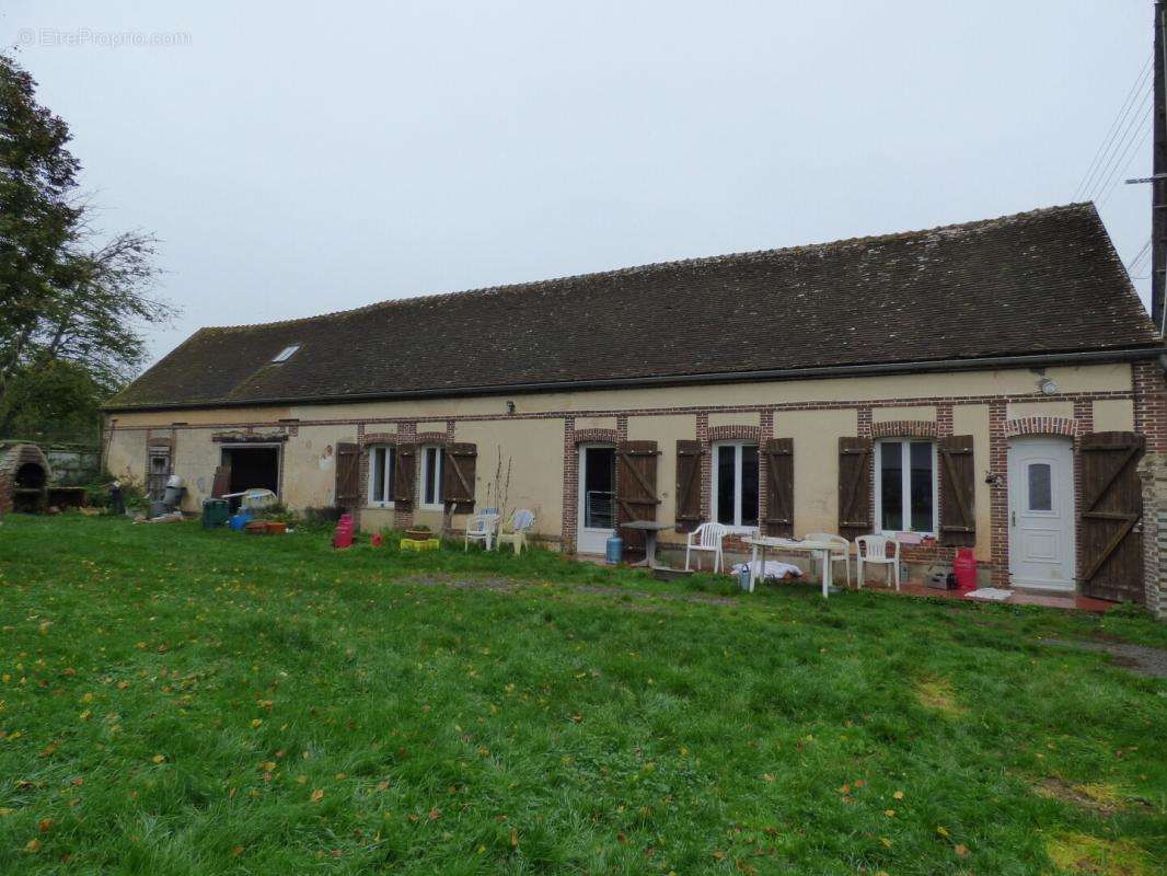 Maison à BREZOLLES