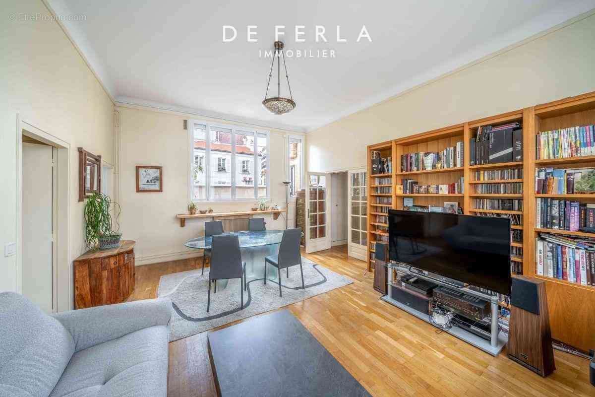 Appartement à PARIS-15E