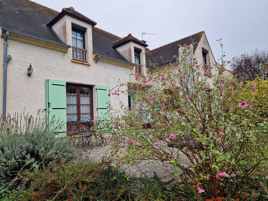 Maison à MONTCHAUVET