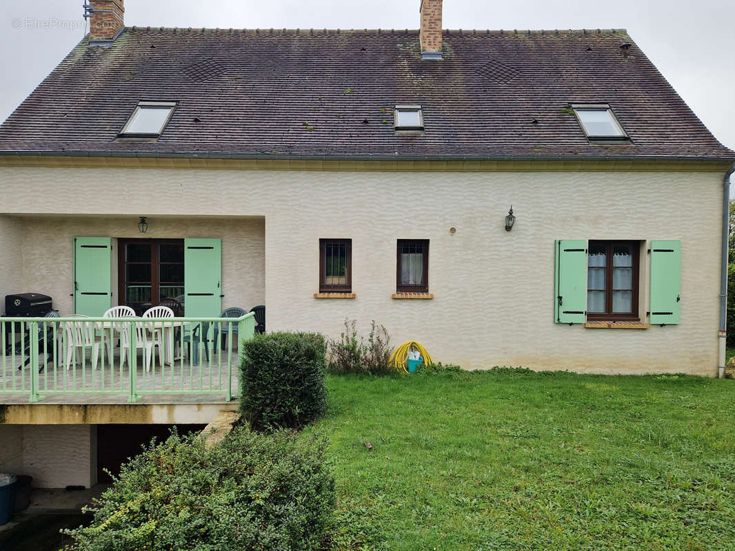 Maison à MONTCHAUVET