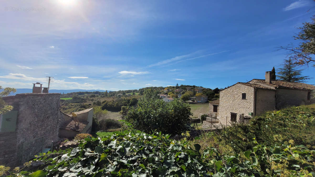 Maison à VACHERES