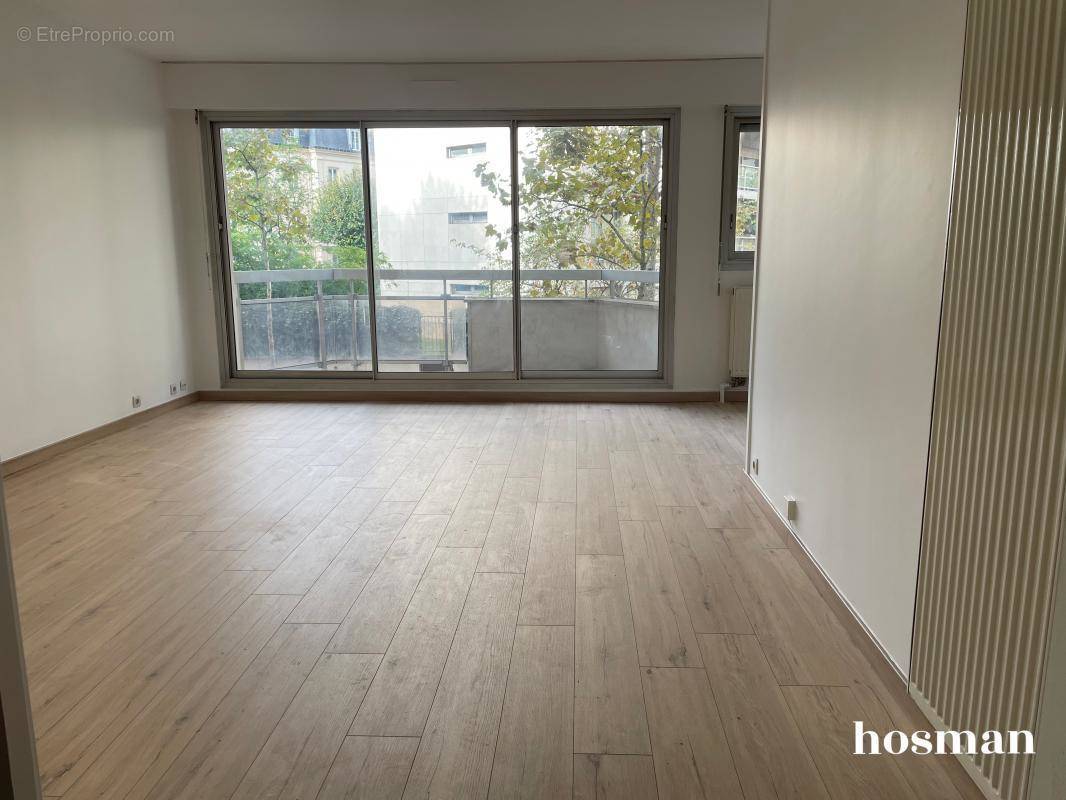 Appartement à NEUILLY-SUR-SEINE