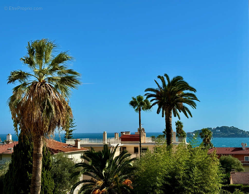 Appartement à BEAULIEU-SUR-MER