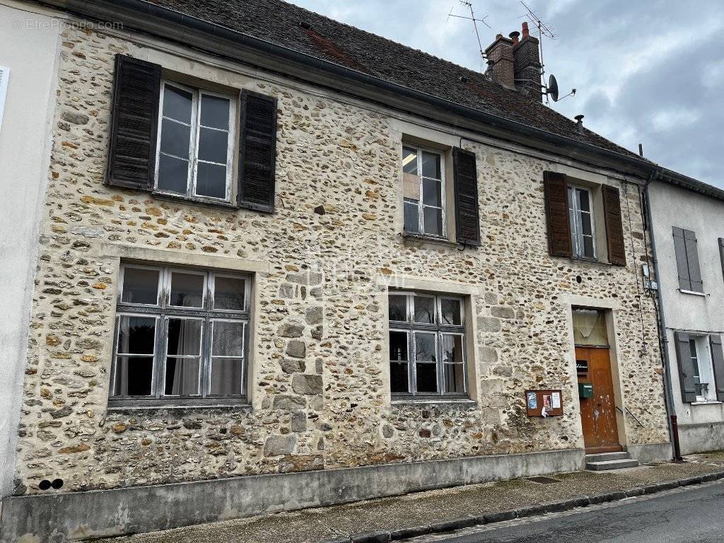 Maison à ROZAY-EN-BRIE