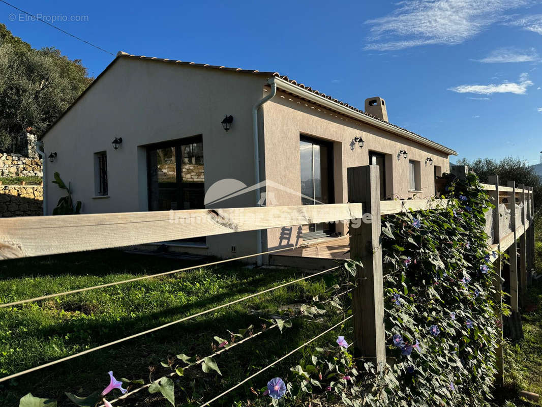 Maison à BERRE-LES-ALPES