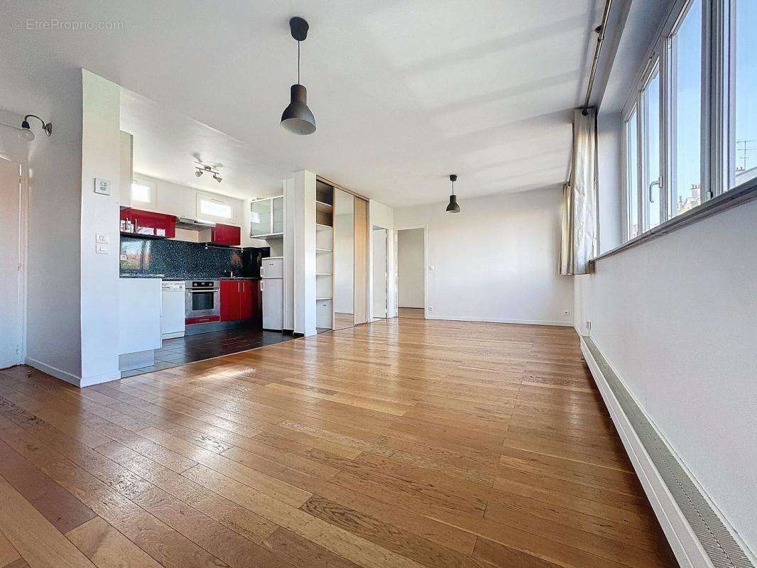 Appartement à FONTENAY-SOUS-BOIS