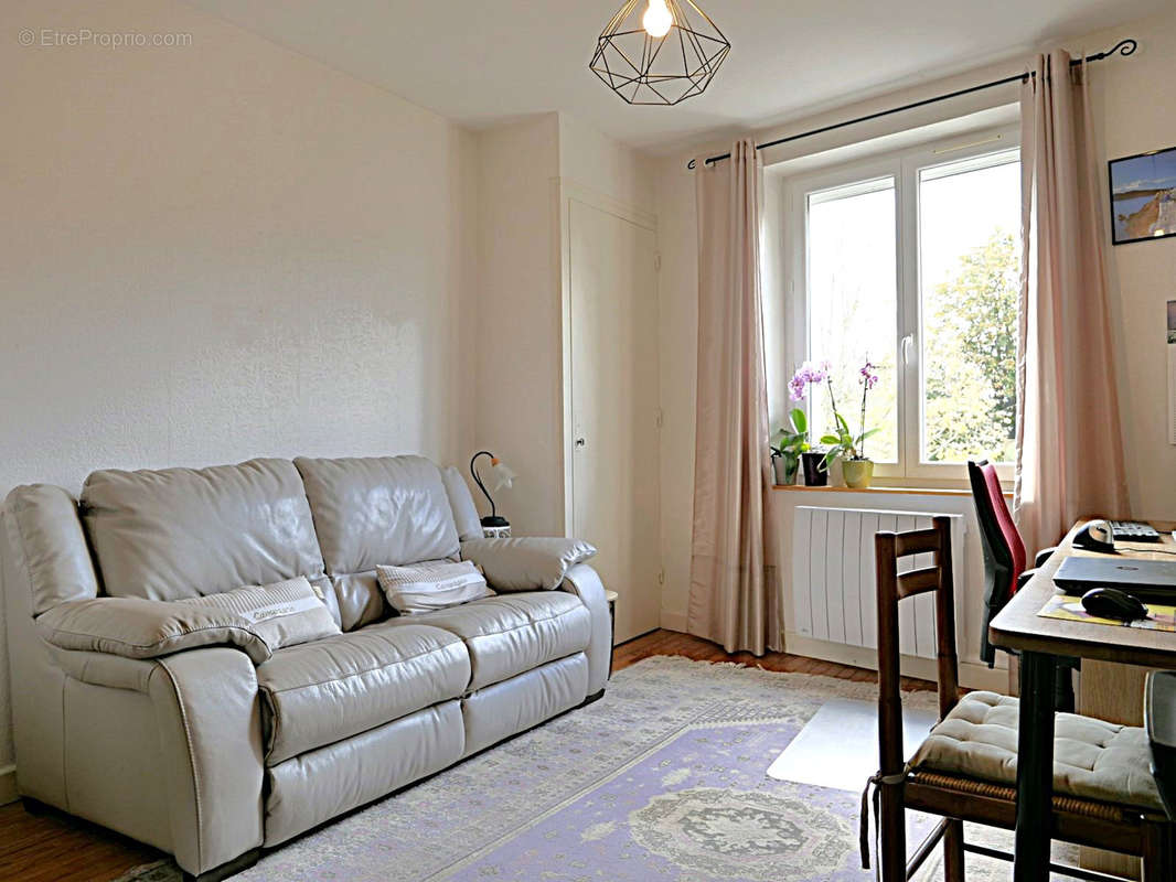 Appartement à SAINT-MAURICE-DE-REMENS