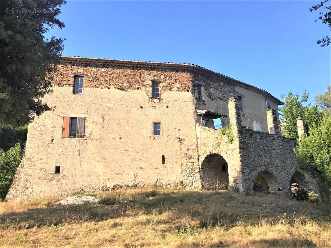 Maison à SAINT-ROMAN-DE-CODIERES