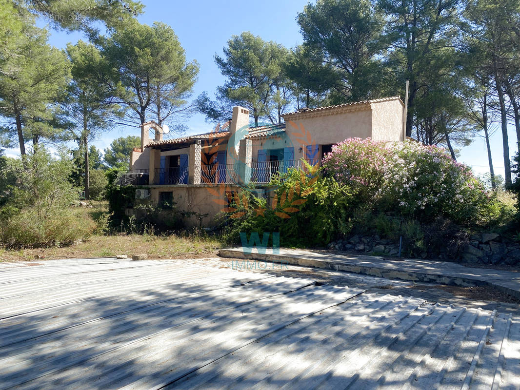 Maison à TRANS-EN-PROVENCE