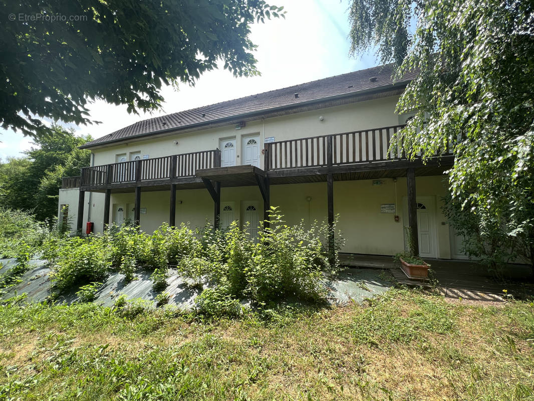 Appartement à CHERISY