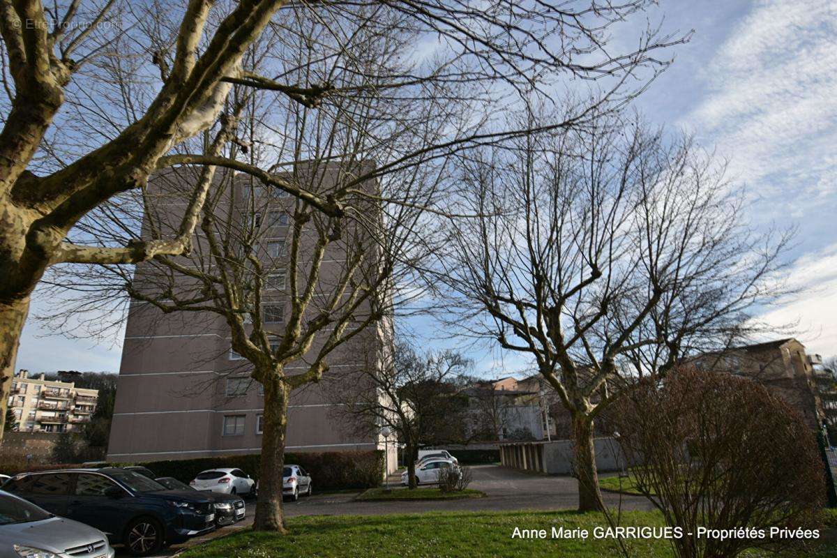 Appartement à TASSIN-LA-DEMI-LUNE