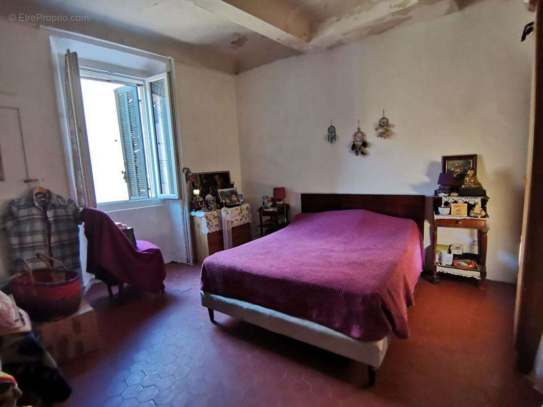 Appartement à TOURVES