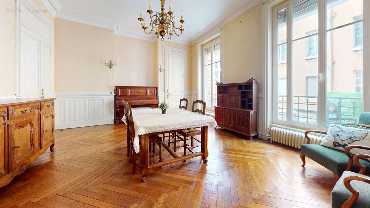 Appartement à LYON-6E