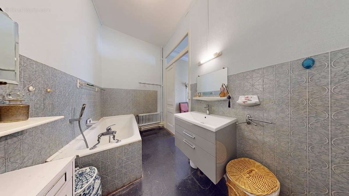 Appartement à LYON-6E