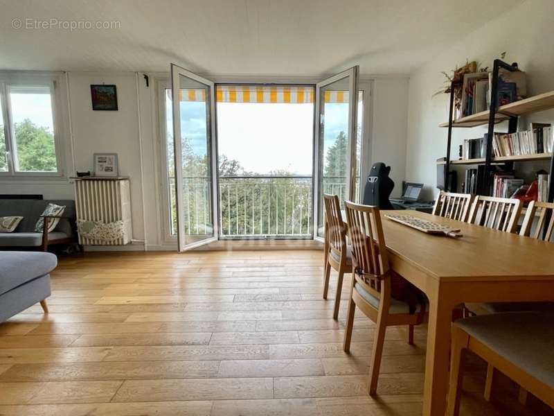 Appartement à VERSAILLES