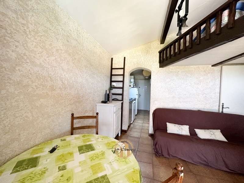 Appartement à FREJUS