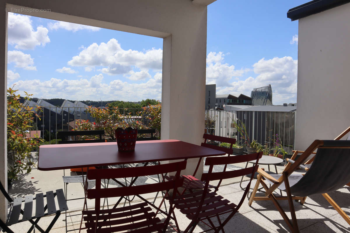 Appartement à BORDEAUX