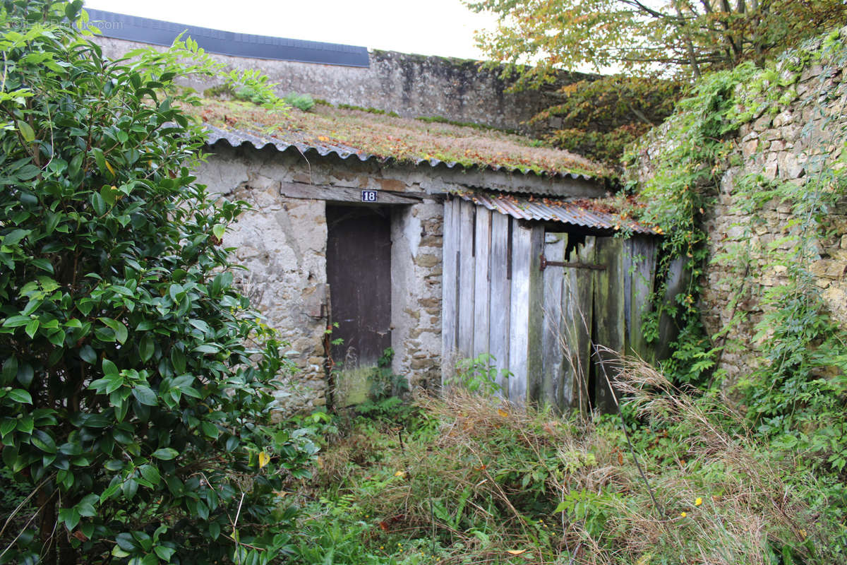 Maison à FROSSAY