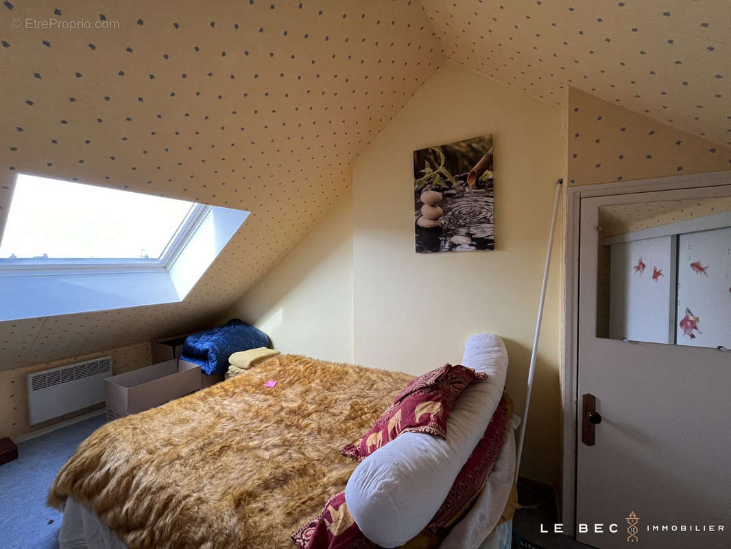 Appartement à SENE