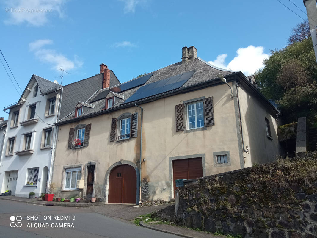 Maison à ROCHEFORT-MONTAGNE