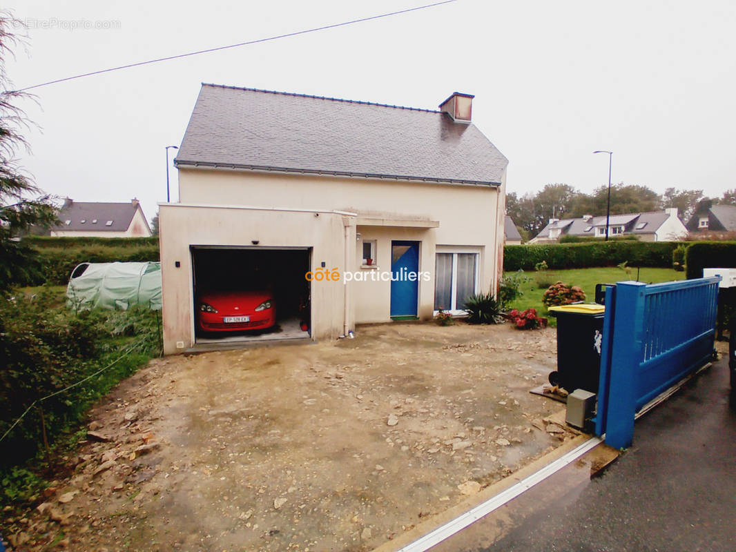 Maison à LANGUIDIC