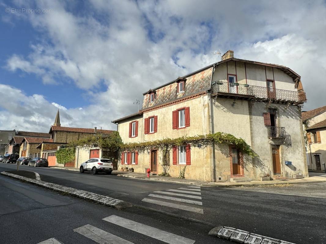 Maison à BOULOGNE-SUR-GESSE