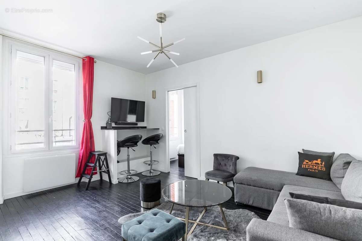 Appartement à PARIS-18E