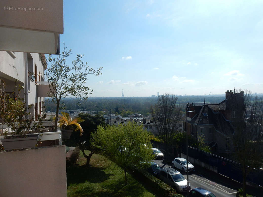 Appartement à SURESNES