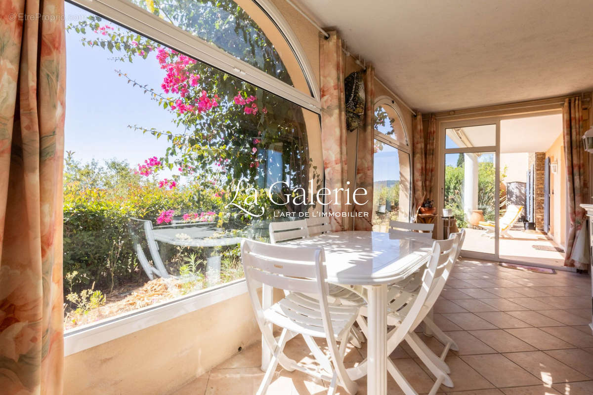 Appartement à HYERES