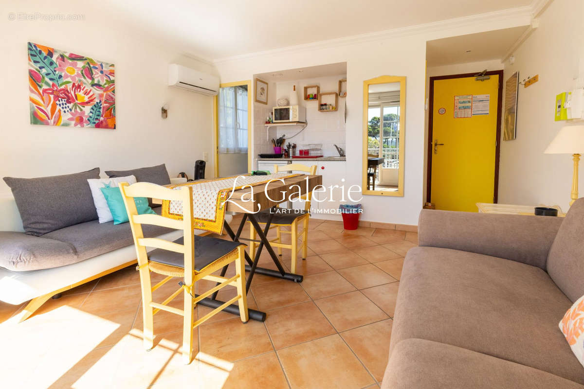 Appartement à HYERES