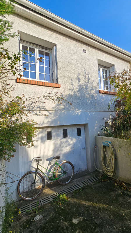 Maison à FLEURY-LES-AUBRAIS