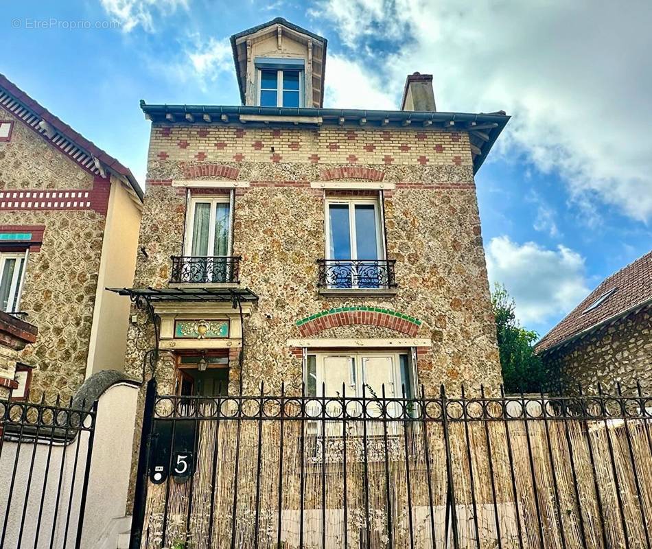 Maison à ENGHIEN-LES-BAINS