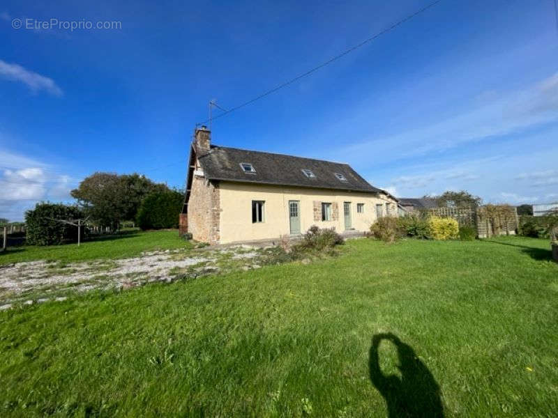 Maison à MORTAIN