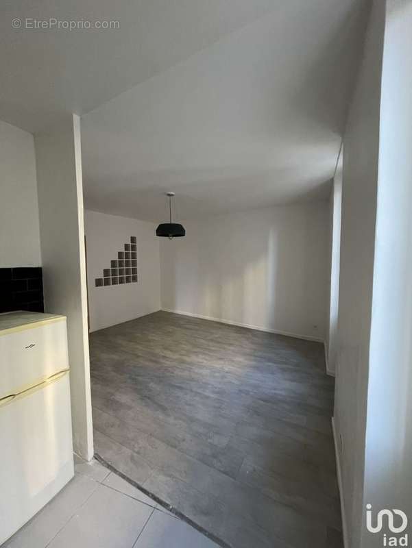 Photo 3 - Appartement à MARSEILLE-3E