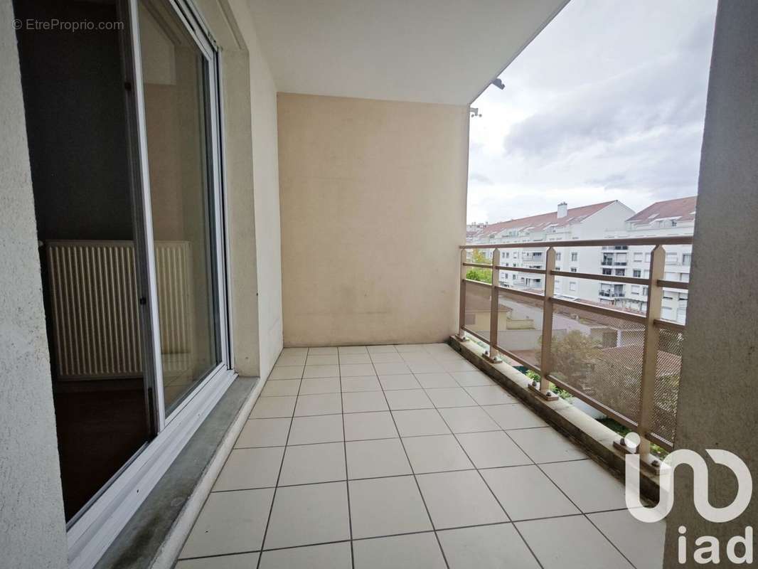 Photo 6 - Appartement à VILLEURBANNE