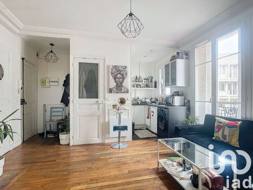 Photo 2 - Appartement à COURBEVOIE