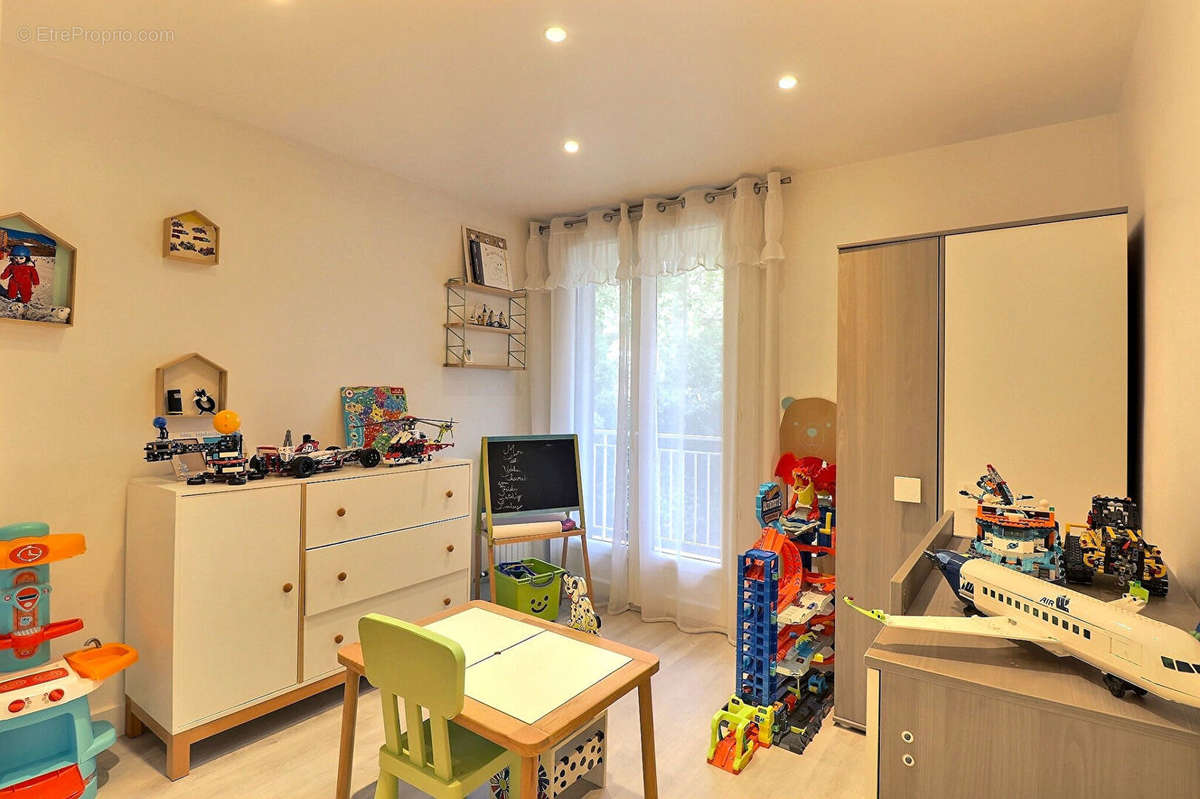 Appartement à MARSEILLE-12E