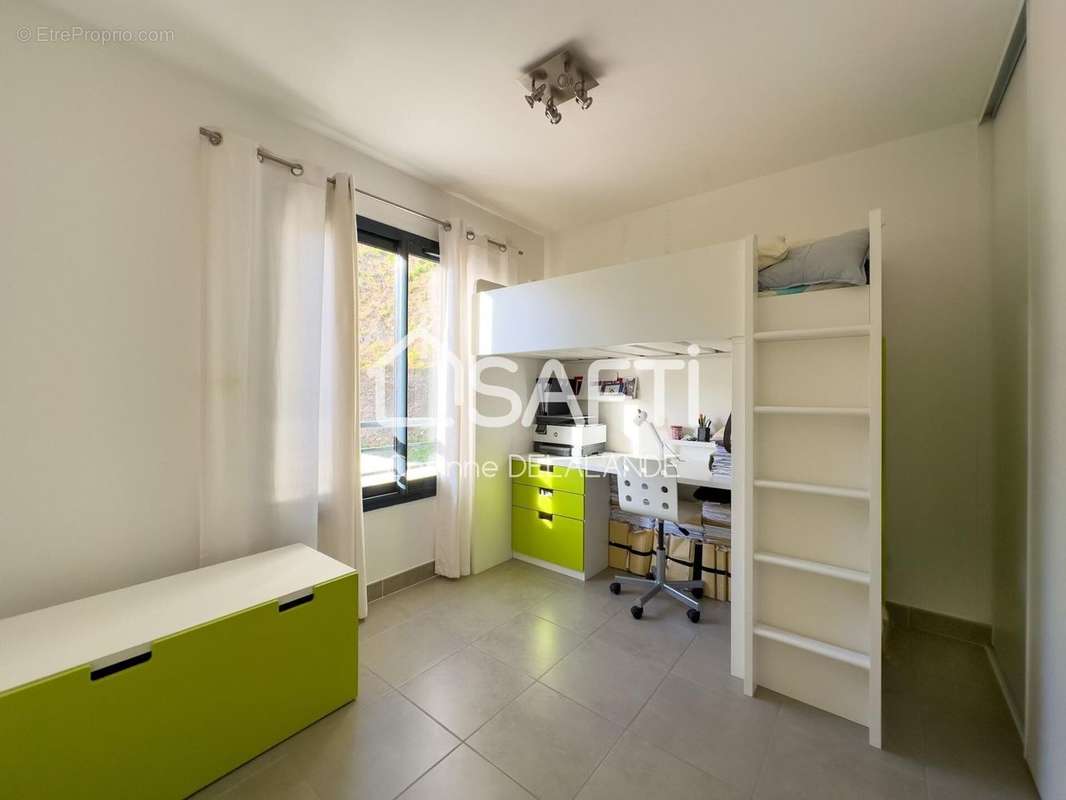 Photo 8 - Appartement à SAINT-LAURENT-DU-VAR