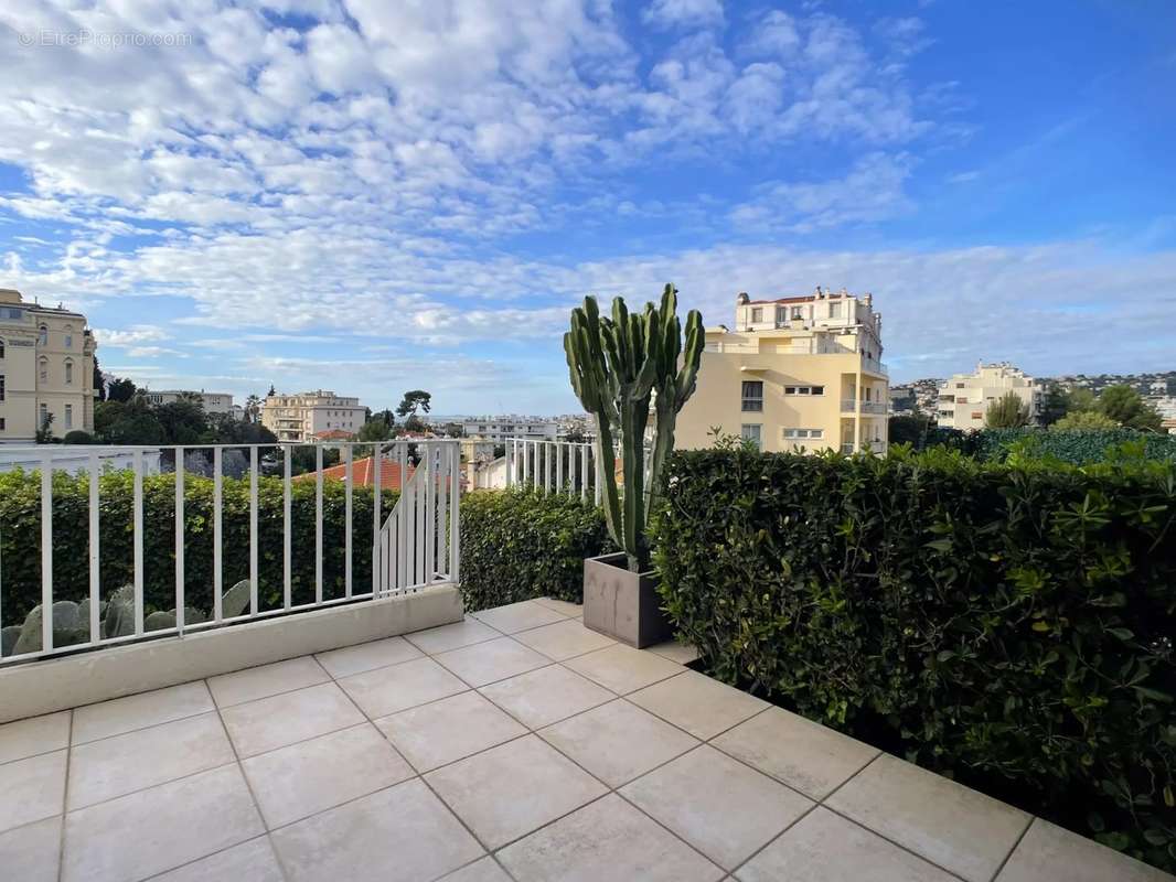 Appartement à NICE