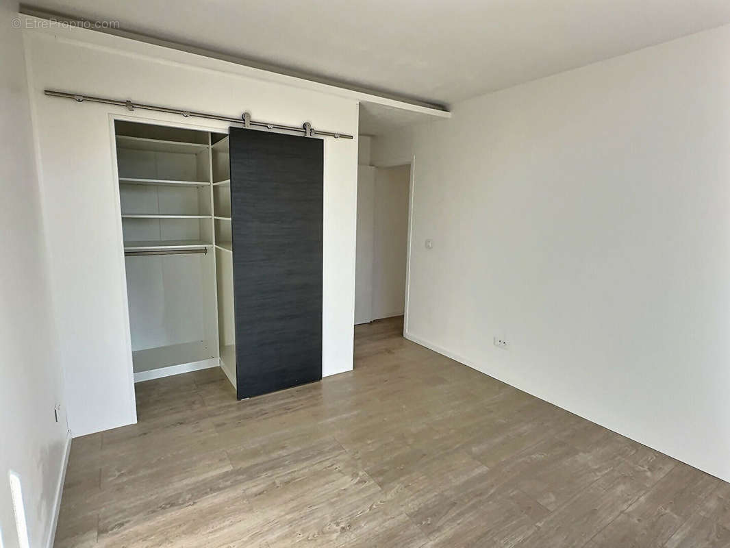 Appartement à IVRY-SUR-SEINE