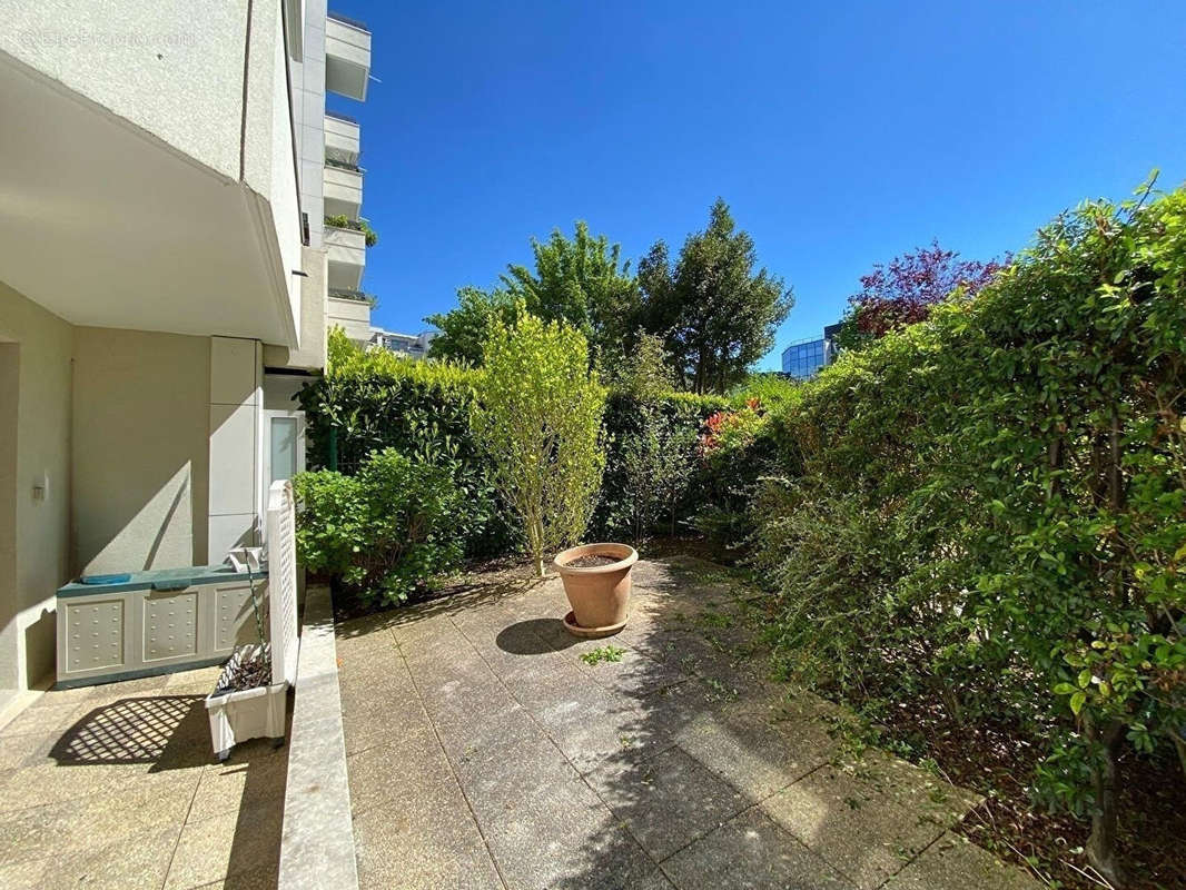 Appartement à SURESNES