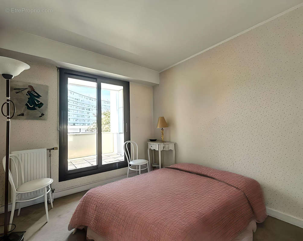 Appartement à SURESNES